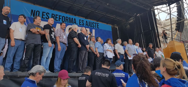 400.000 personas contra la reforma laboral en Plaza Congreso