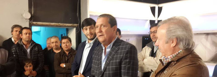 Compañero al frente de Canal 9 Sta Cruz