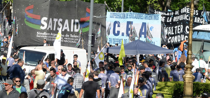 El SATSAID marchó junto a la CGT