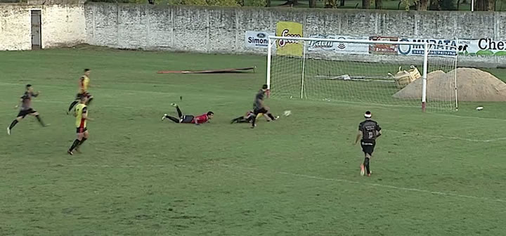 Fútbol: Empate en el partido de ida