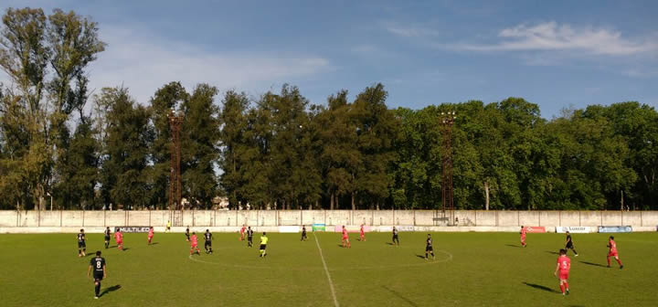 Fútbol: Empate que duele