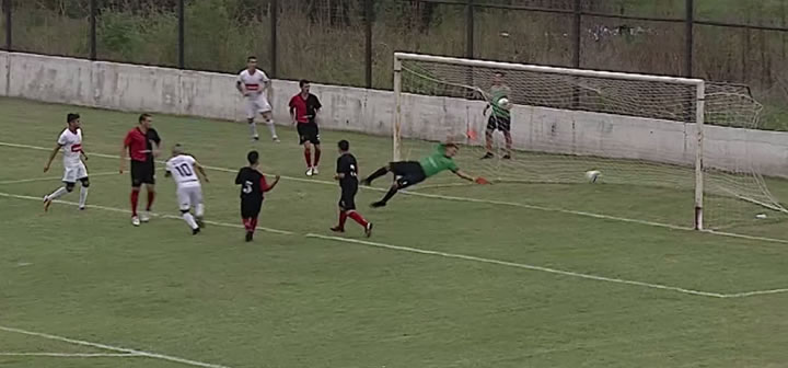 Fútbol: Triunfo y clasificación