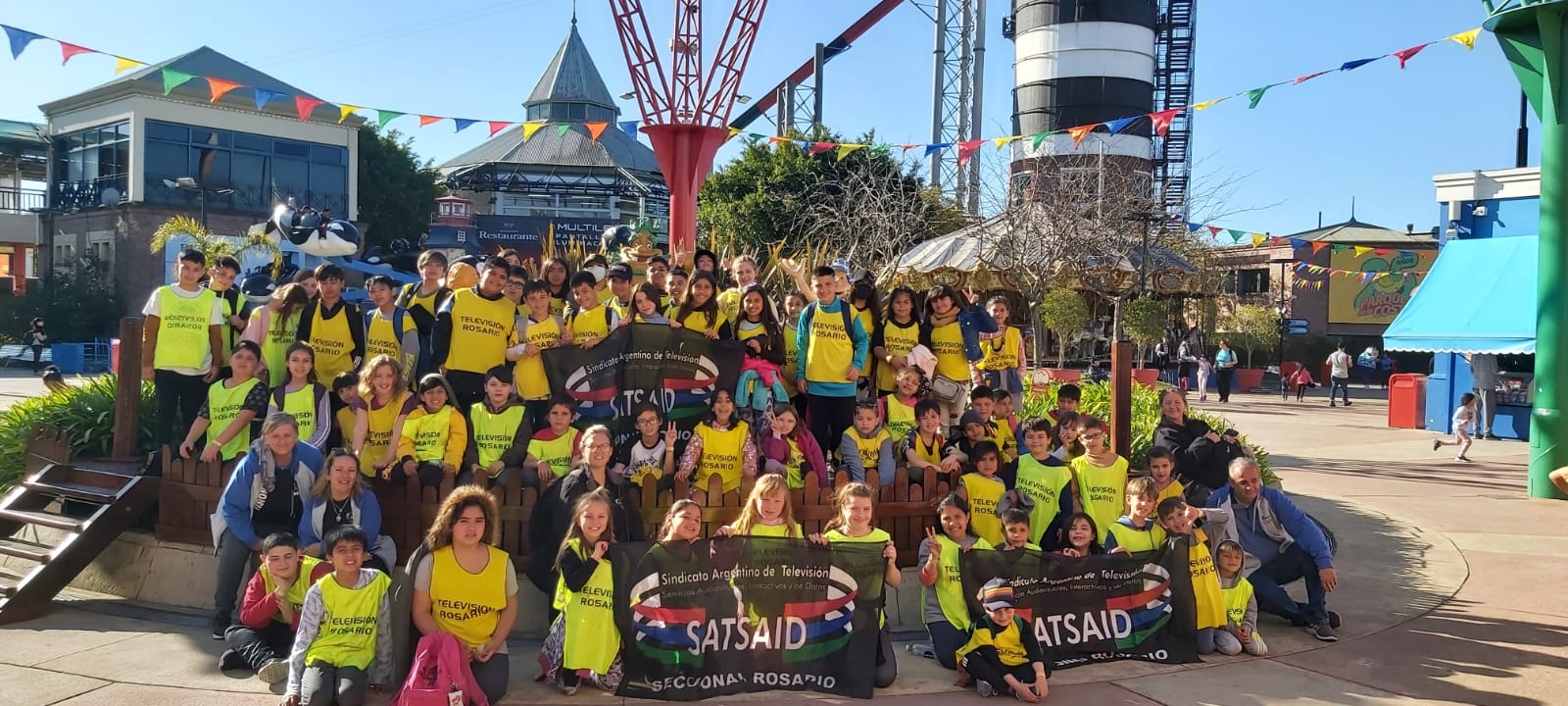 LOS CHICOS DEL SATSAID ROSARIO VISITARON EL PARQUE DE LA COSTA