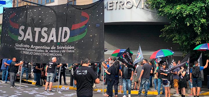 Movilización a Metrovisión y Cinecolor