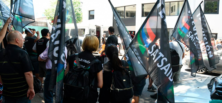 Movilización en Kuarzo en defensa del convenio colectivo de trabajo y contra las prácticas antisindicales de la empresa