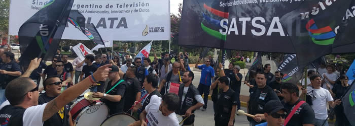 Movilización por despidos en CARBOTECO