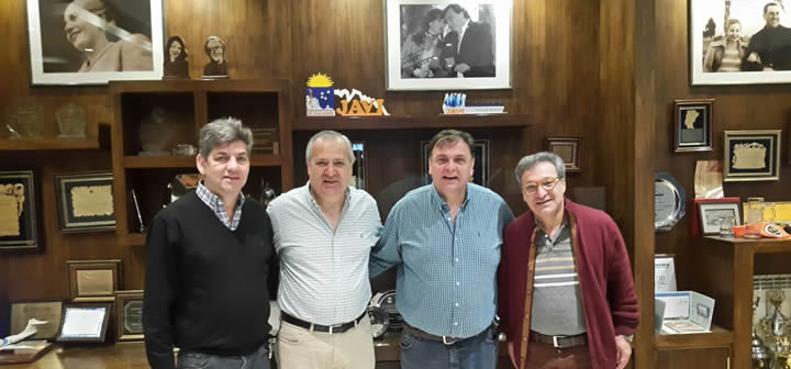 Reunión con el Intendente, previa a la inauguración de las cabañas en El Calafate