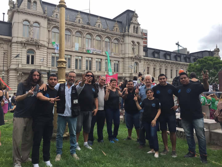 El SATSAID en el abrazo al Ministerio de Educación