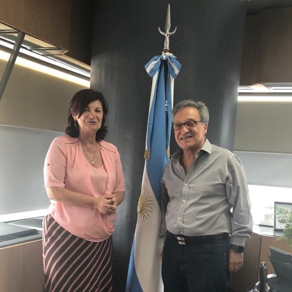 HORACIO ARRECEYGOR SE REUNIÓ CON LA MINISTRA DE TRABAJO DE LA NACIÓN KELLY OLMOS