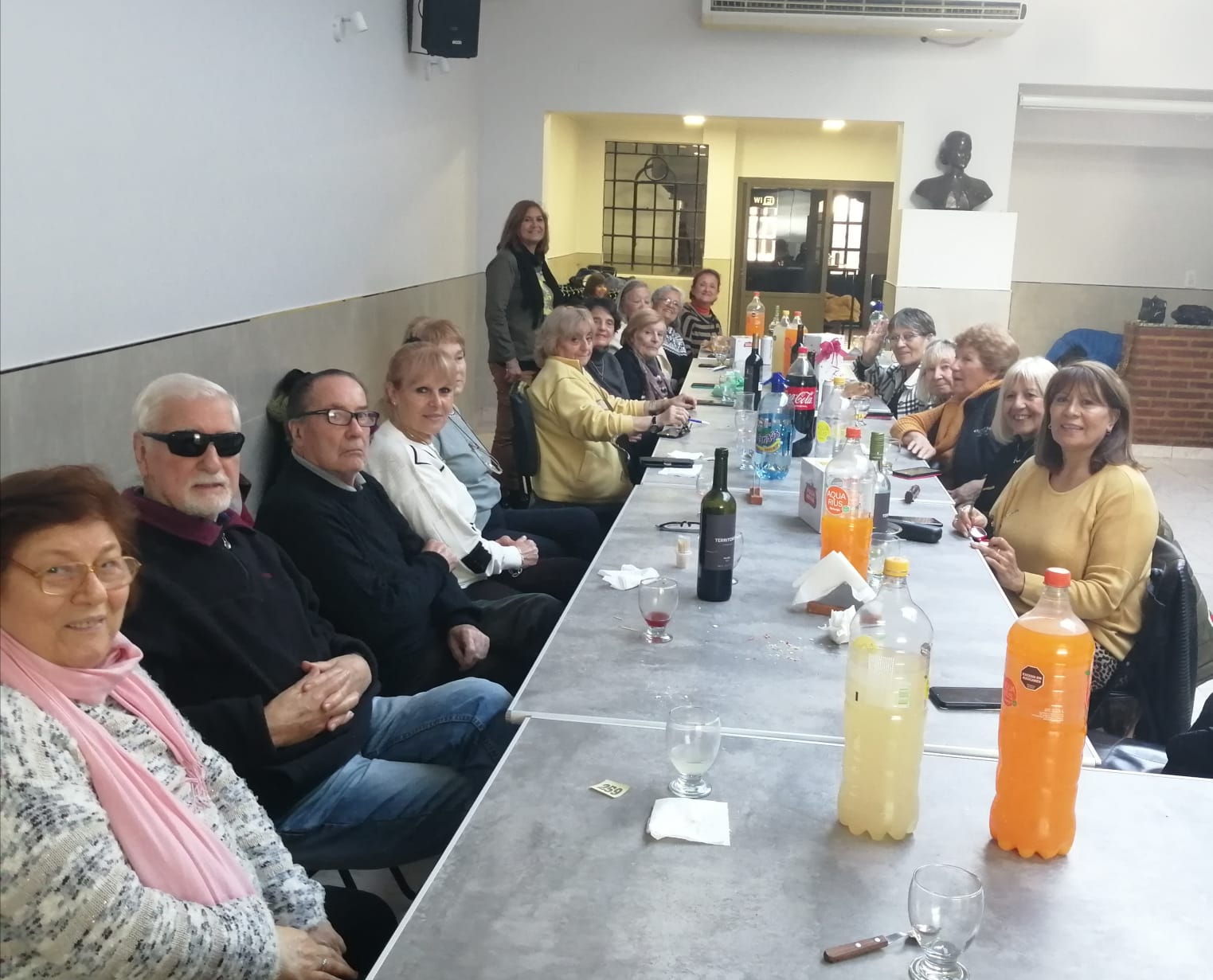 BAHÍA BLANCA: ASADO DE CONFRATERNIDAD PARA LOS JUBILADOS DE LA SECCIONAL 