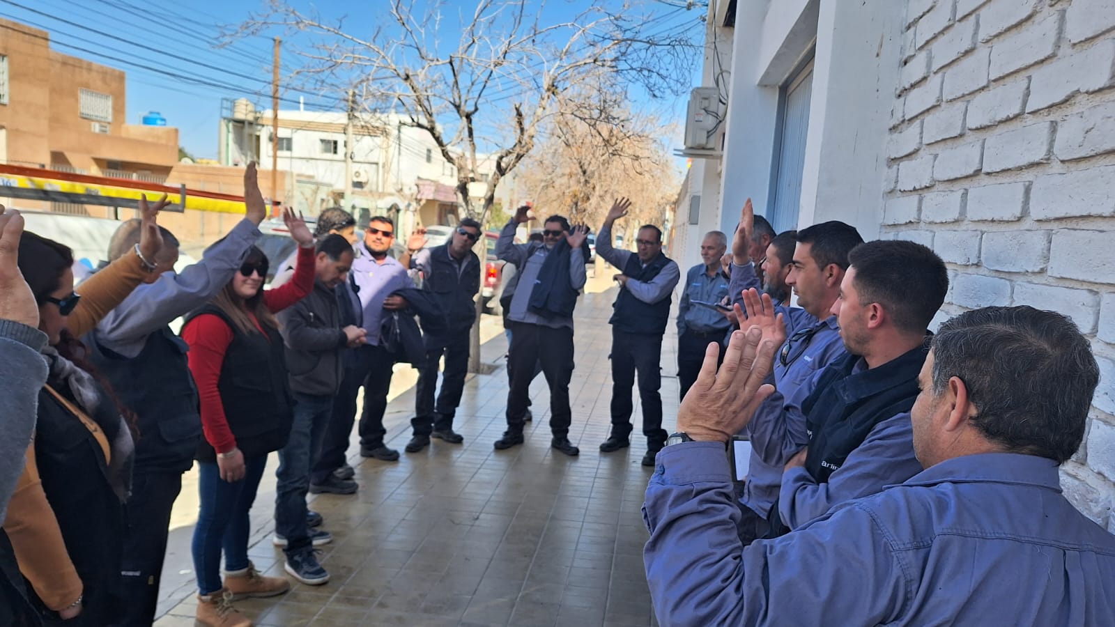 ASAMBLEAS EN TODO EL PAÍS APRUEBAN POR AMPLIA MAYORÍA EL PRINCIPIO DE ENTENDIMIENTO CON ATVC 