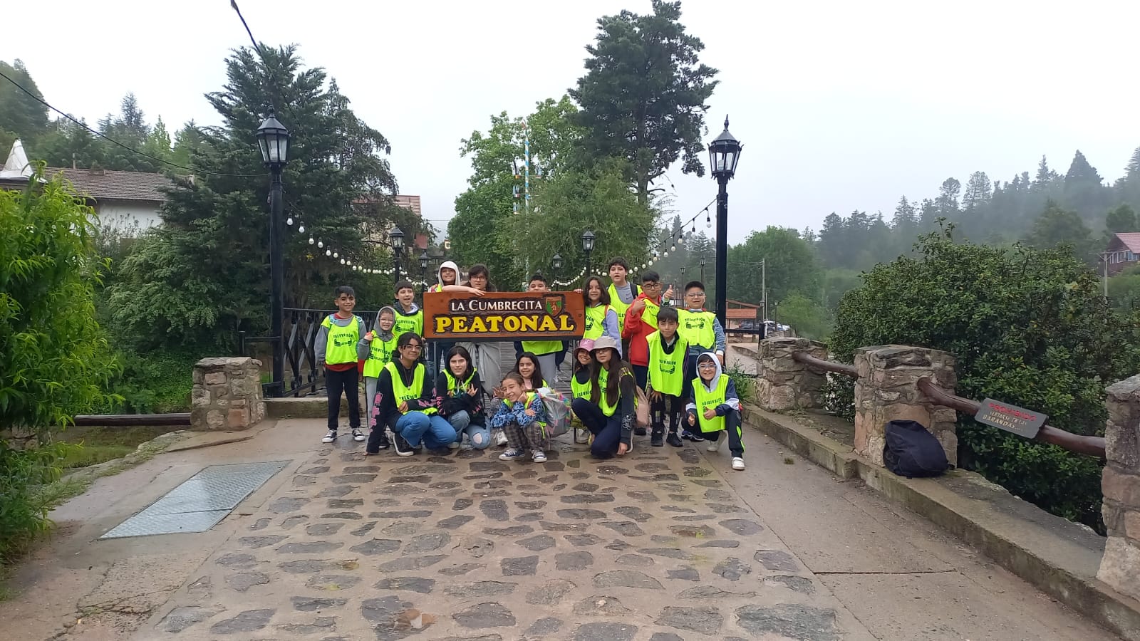 SANTIAGO DEL ESTERO: CHICOS Y CHICAS DE LA PROVINCIA VIAJARON CON LA COLONIA A CÓRDOBA 