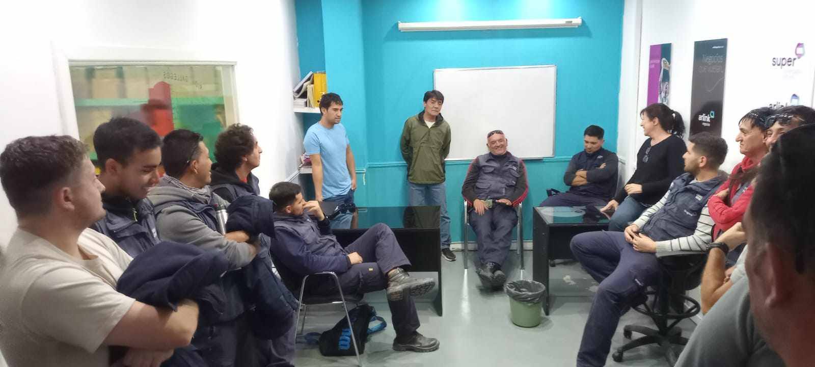 SANTA CRUZ: REUNIÓN INFORMATIVA EN SUPER DE RIO GALLEGOS 