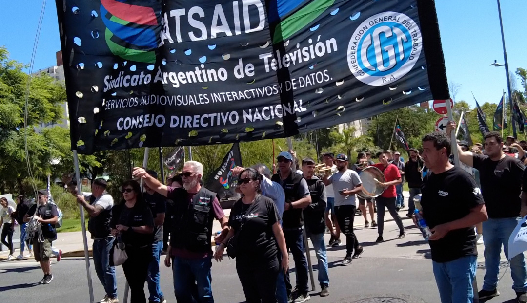 CARAVANA POR SALARIOS DIGNOS EN TELEVISIÓN Y TERCER DÍA DE PARO NACIONAL 