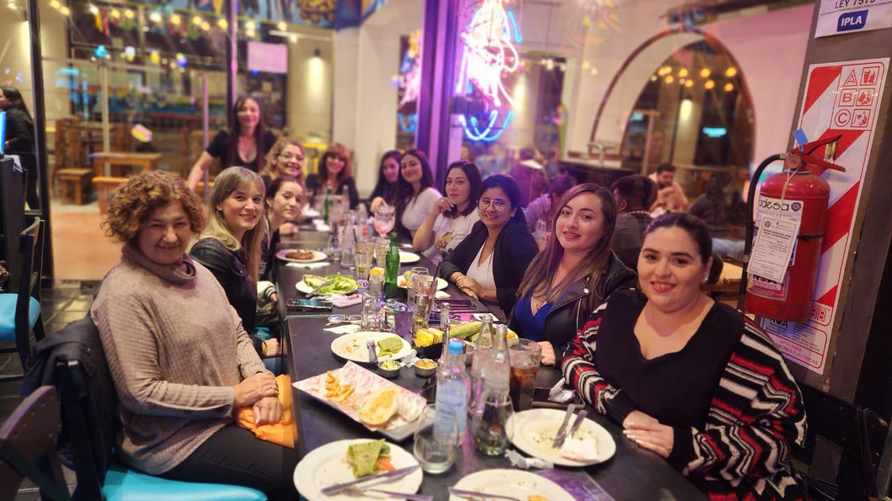 TUCUMÁN: CENA DE TRABAJADORAS EN CONMEMORACIÓN DEL DÍA DE LA MUJER 