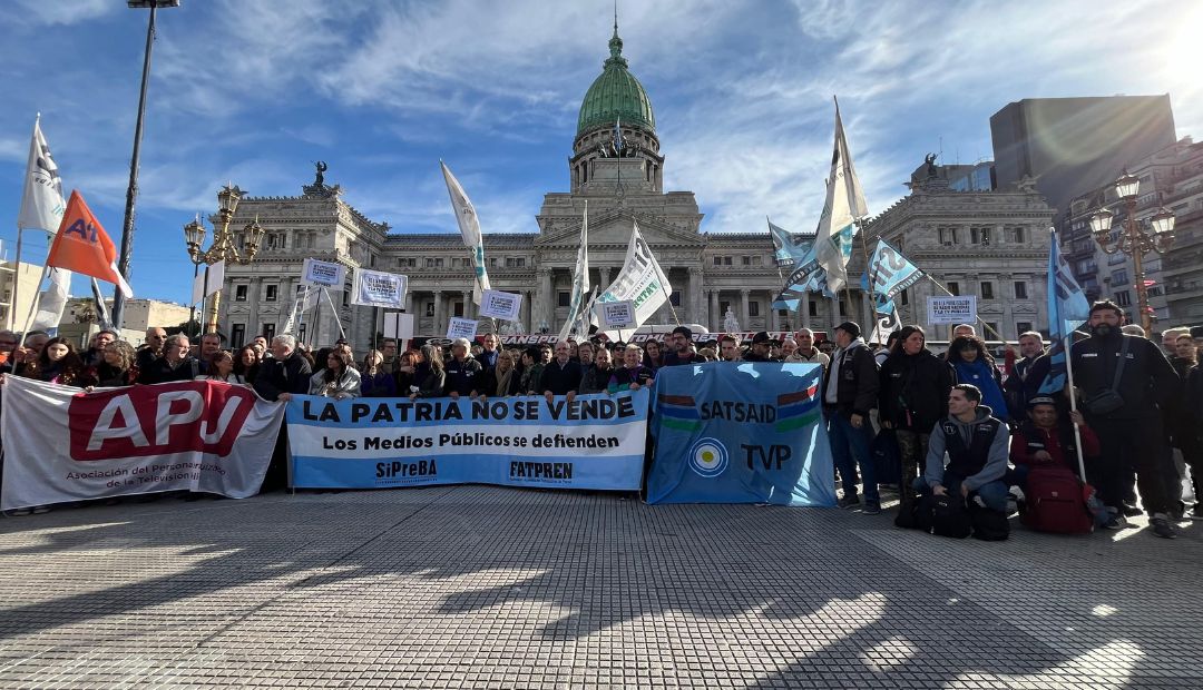 EL SATSAID, EN CONJUNTO CON TODOS LOS GREMIOS QUE REPRESENTAN A LOS TRABAJADORES DE LOS MEDIOS PÚBLICOS, ENTREGARON UNA CARTA A LOS SENADORES